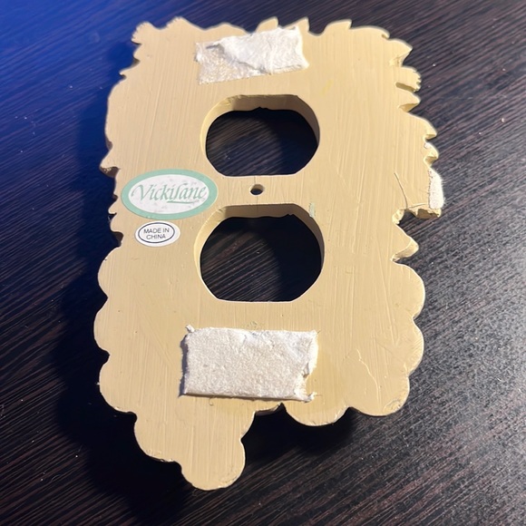 COPY - 3D Vicki Lane ivy vine grape decorative wall double outlet plate - Picture 4 of 5